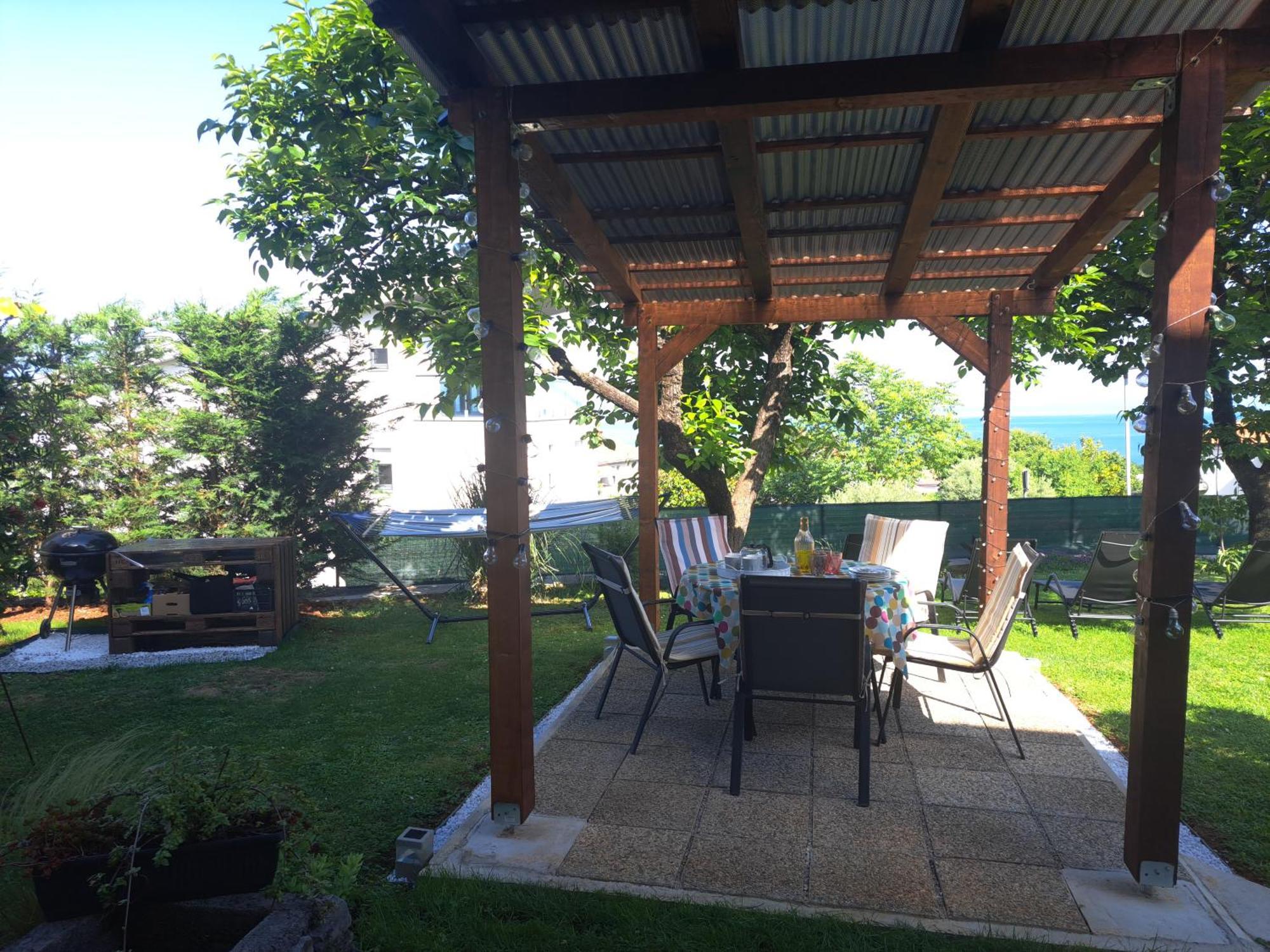 Apartment Peruc With Big Terrace And Beautiful Garden Ičići Exterior foto